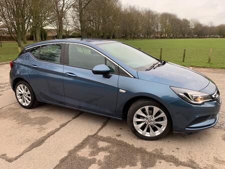 VAUXHALL ASTRA 1.4 i Design